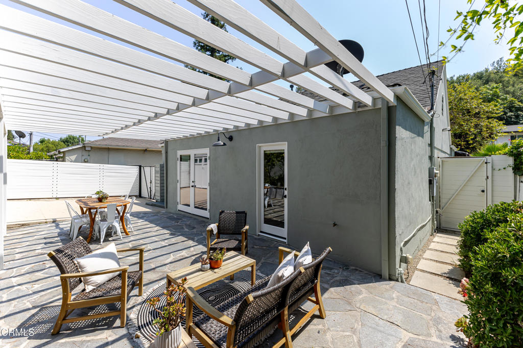 1541 La Loma Road