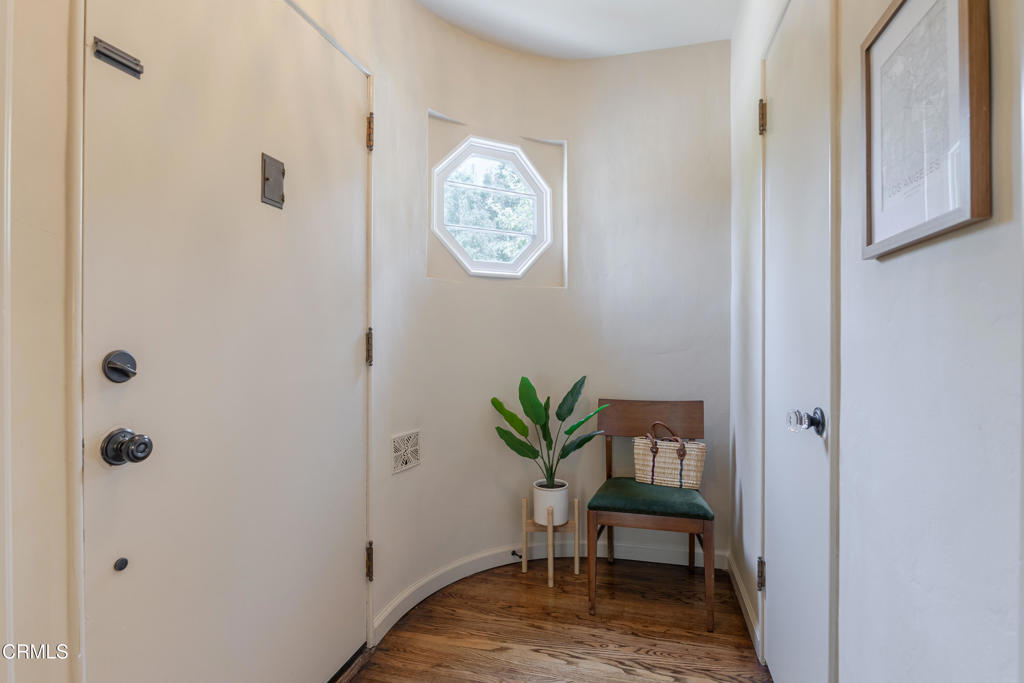 1541 La Loma Road