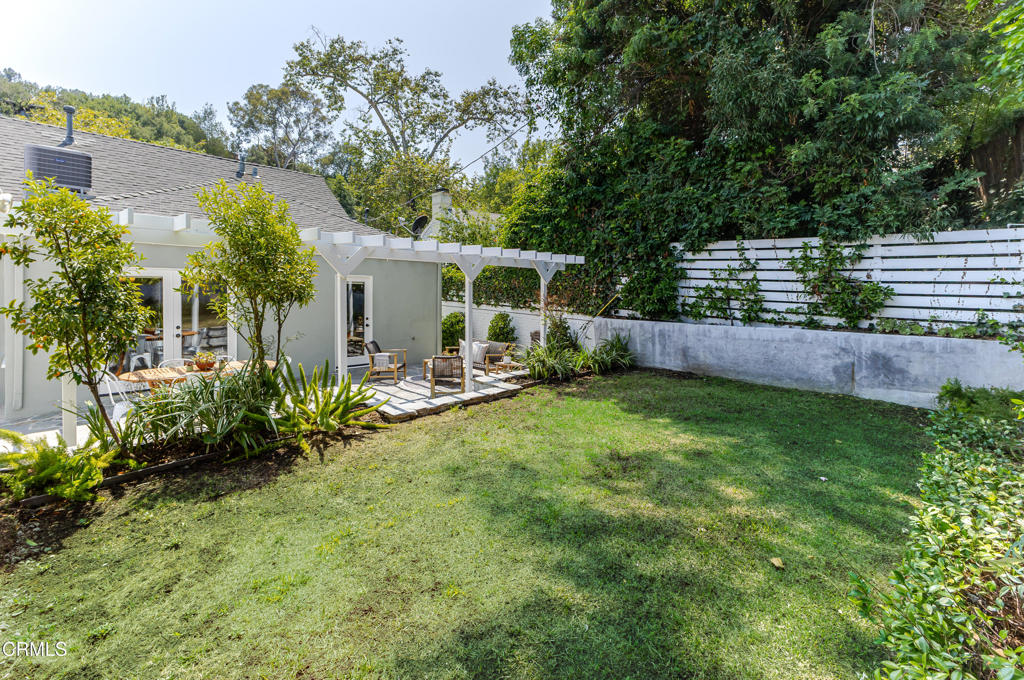 1541 La Loma Road