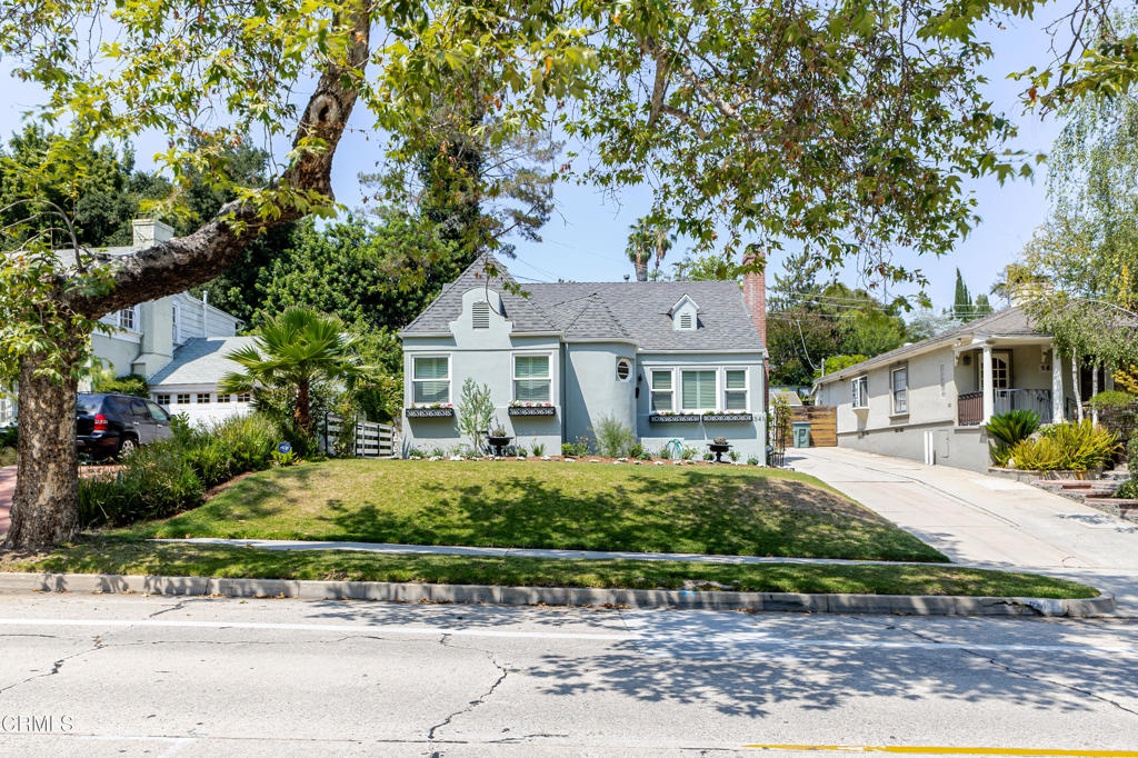 1541 La Loma Road