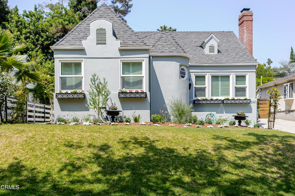 1541 La Loma Road