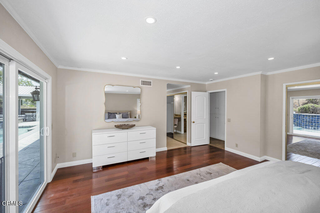 705 W La Crosse Street