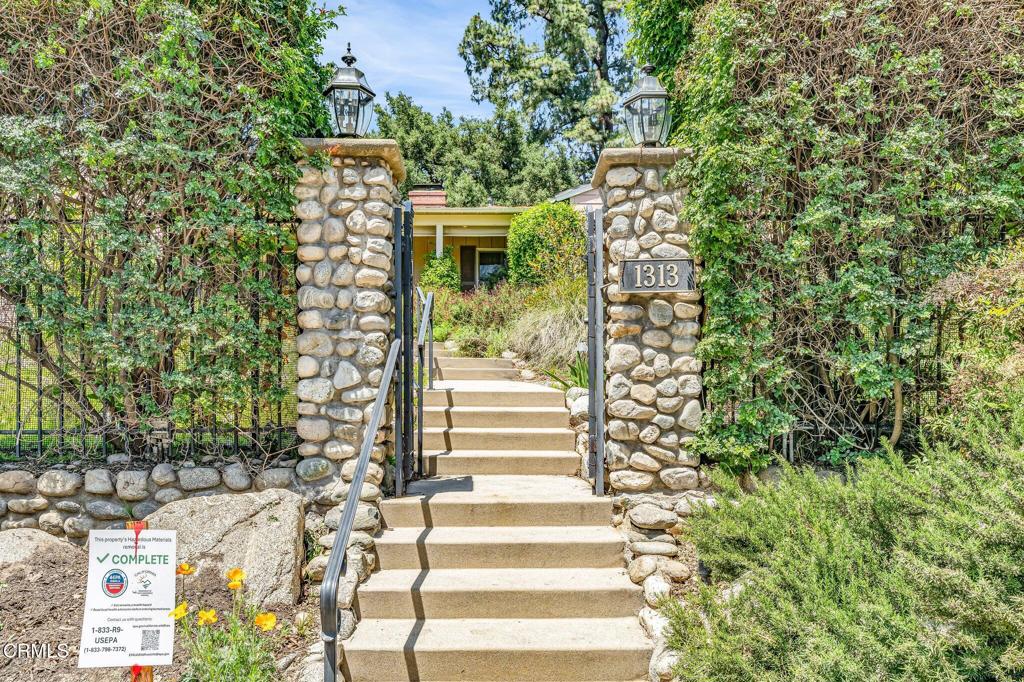 1313 E Palm Street