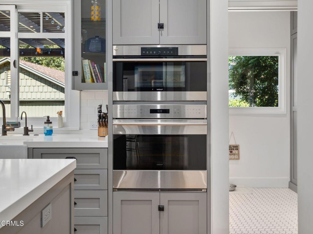 1327 Campbell Street