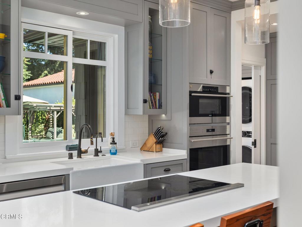 1327 Campbell Street