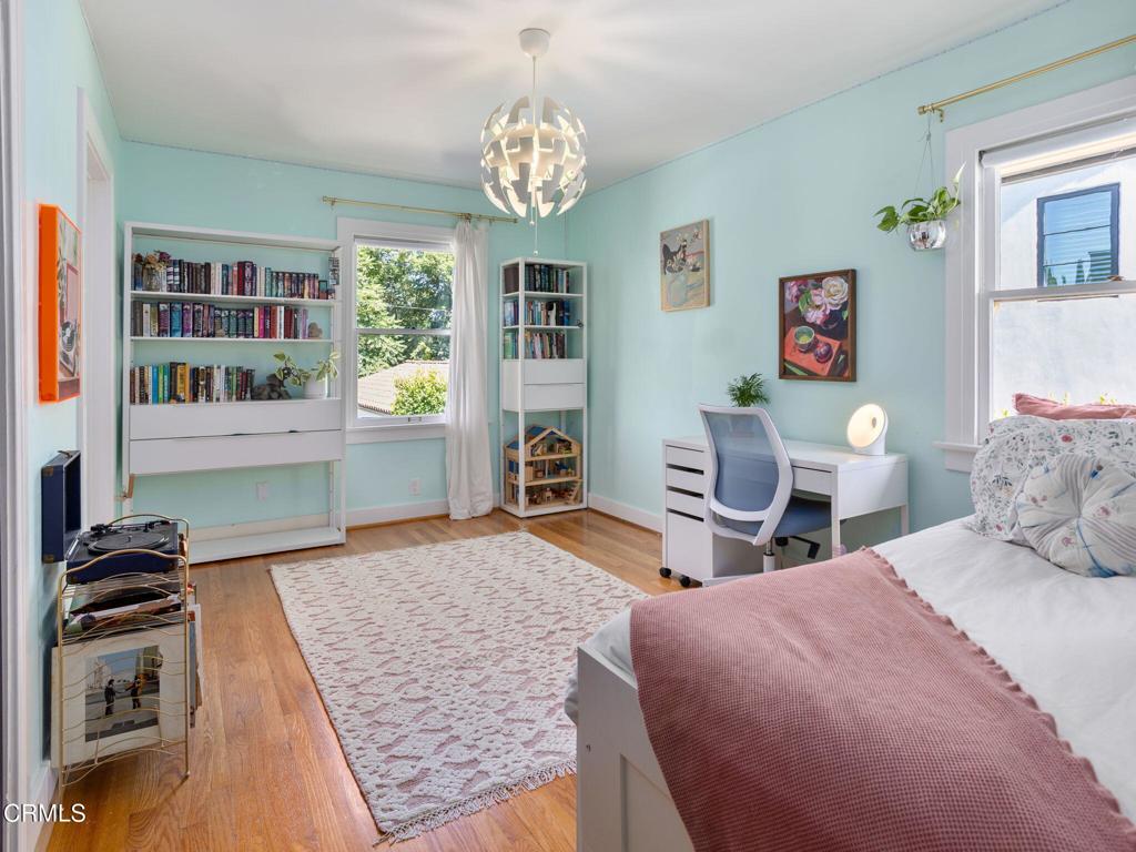 1327 Campbell Street