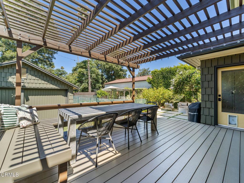 1327 Campbell Street