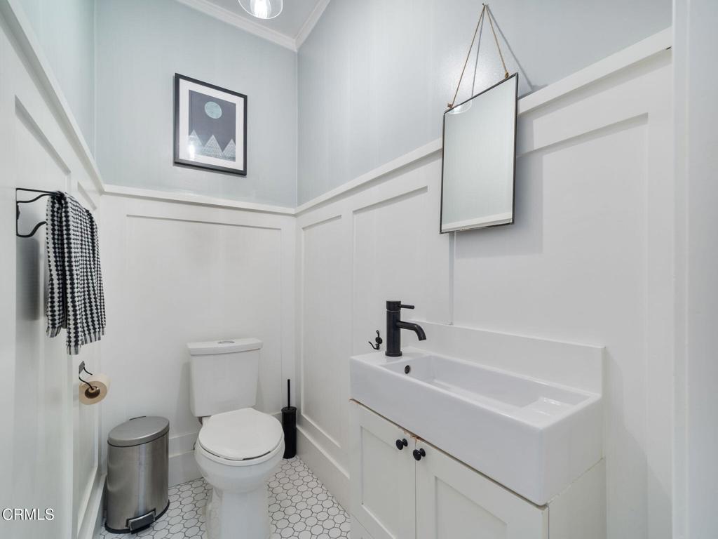 1327 Campbell Street