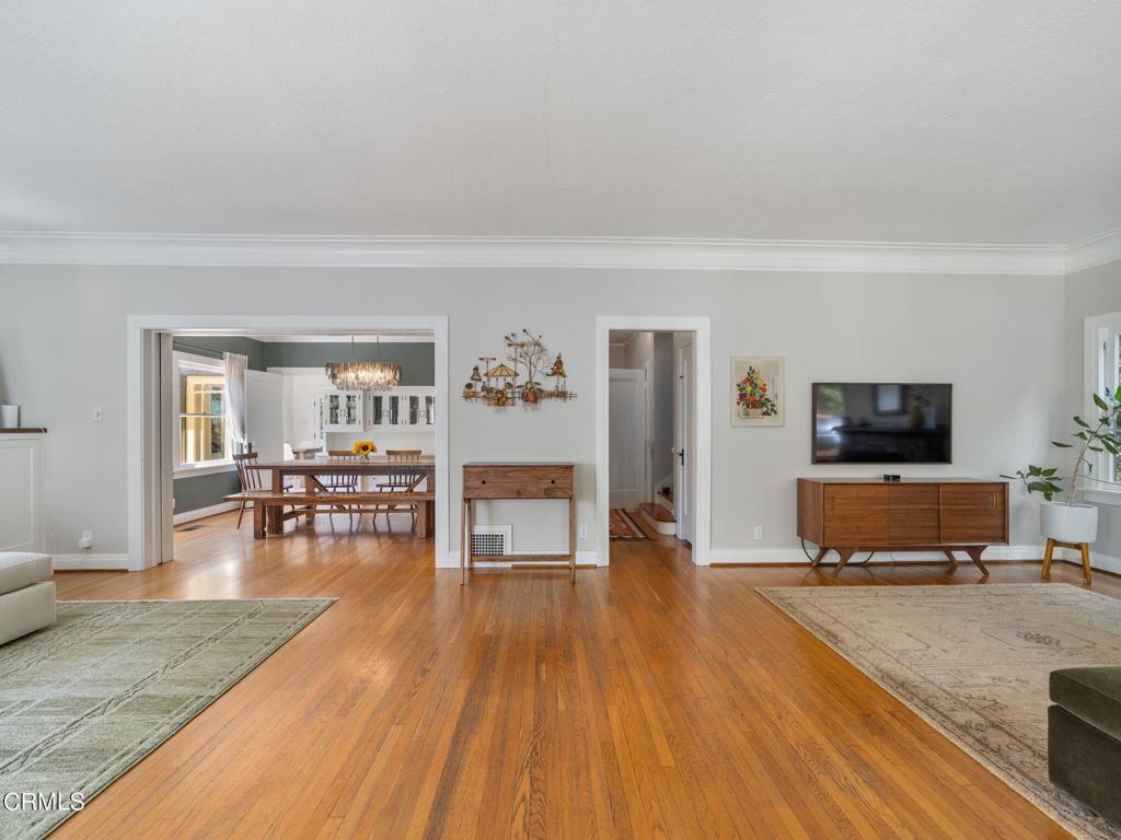 1327 Campbell Street