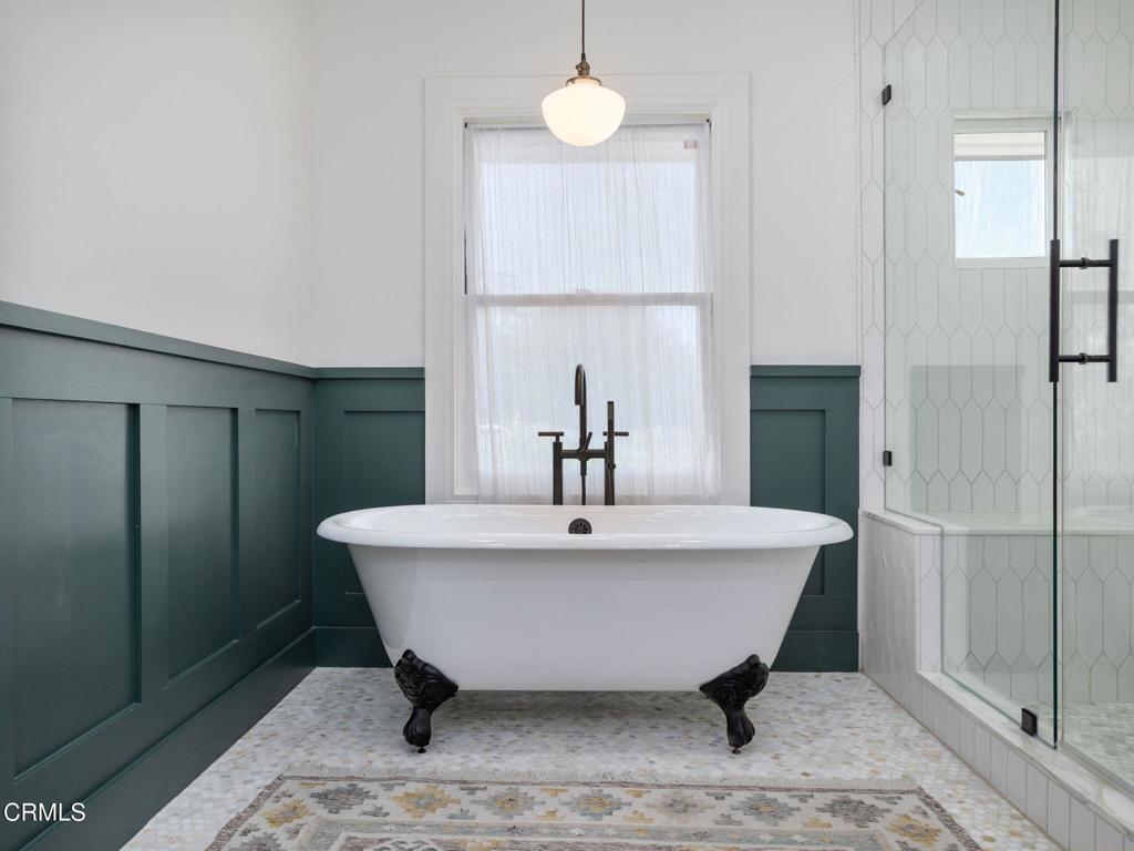 1327 Campbell Street