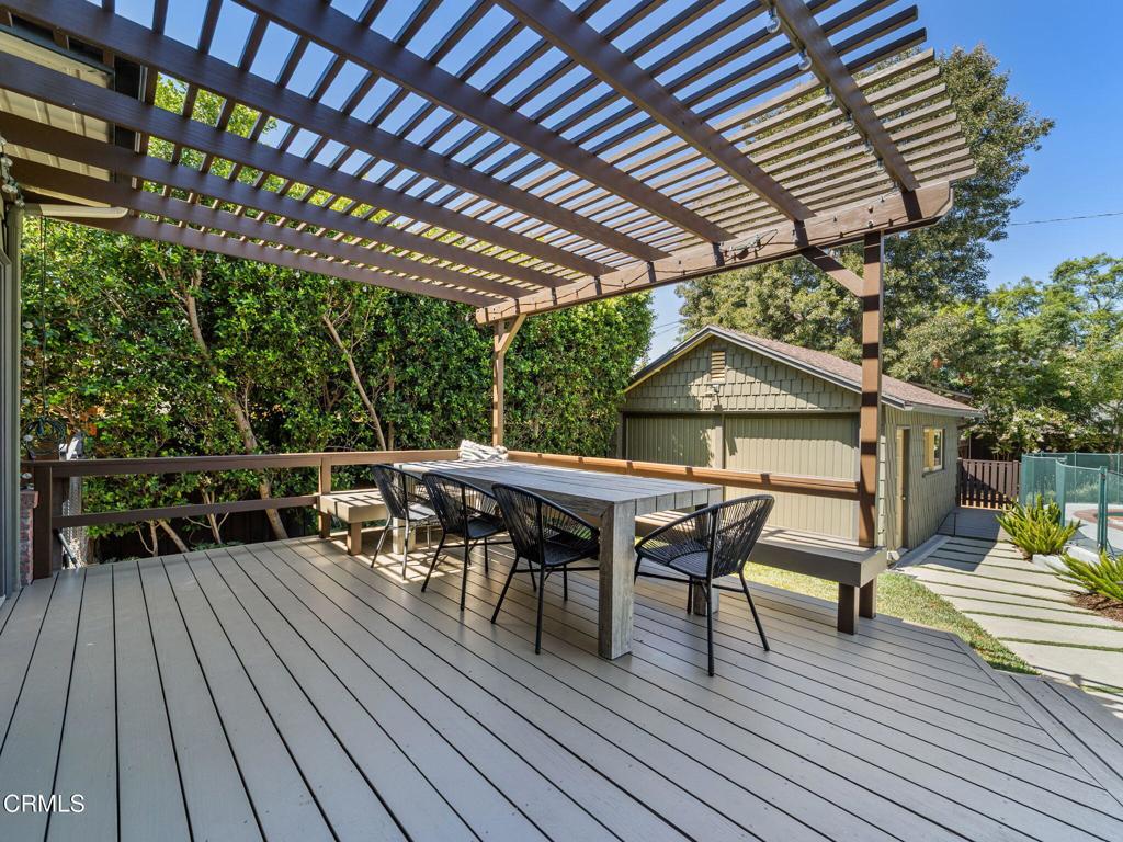 1327 Campbell Street