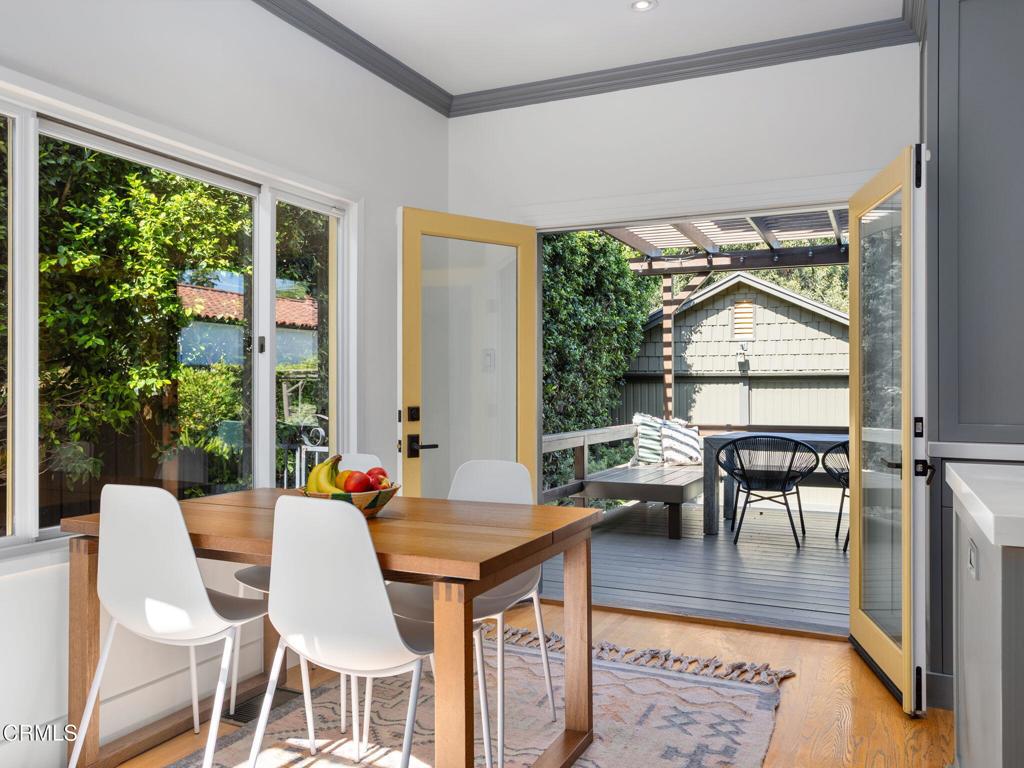 1327 Campbell Street