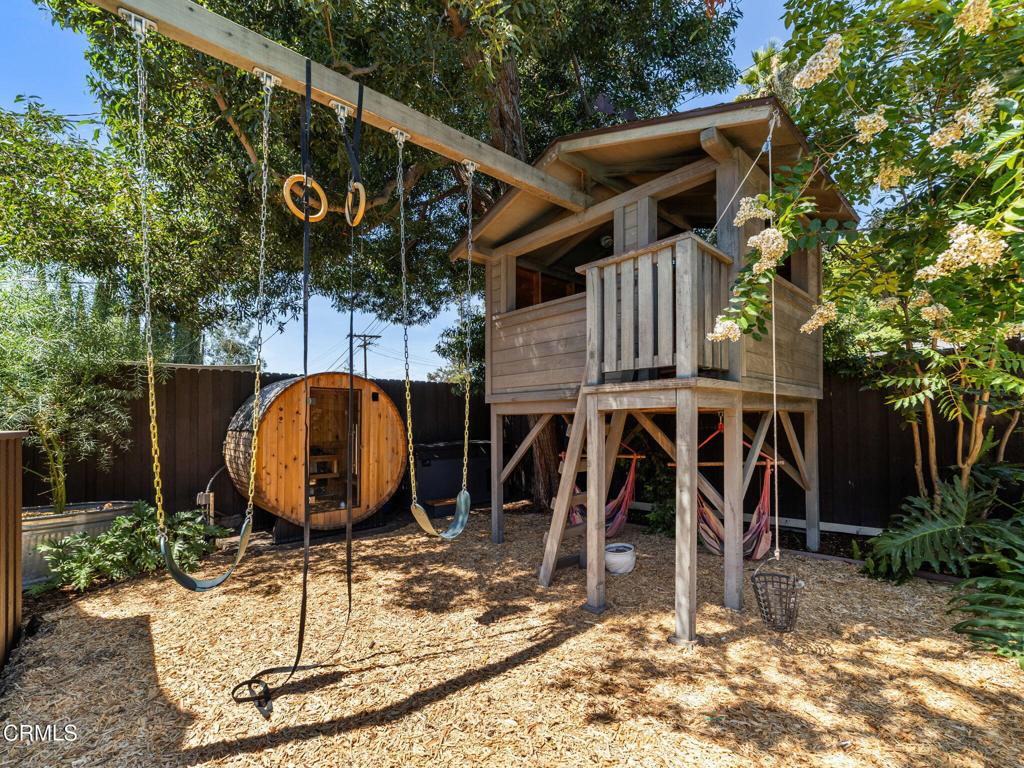 1327 Campbell Street