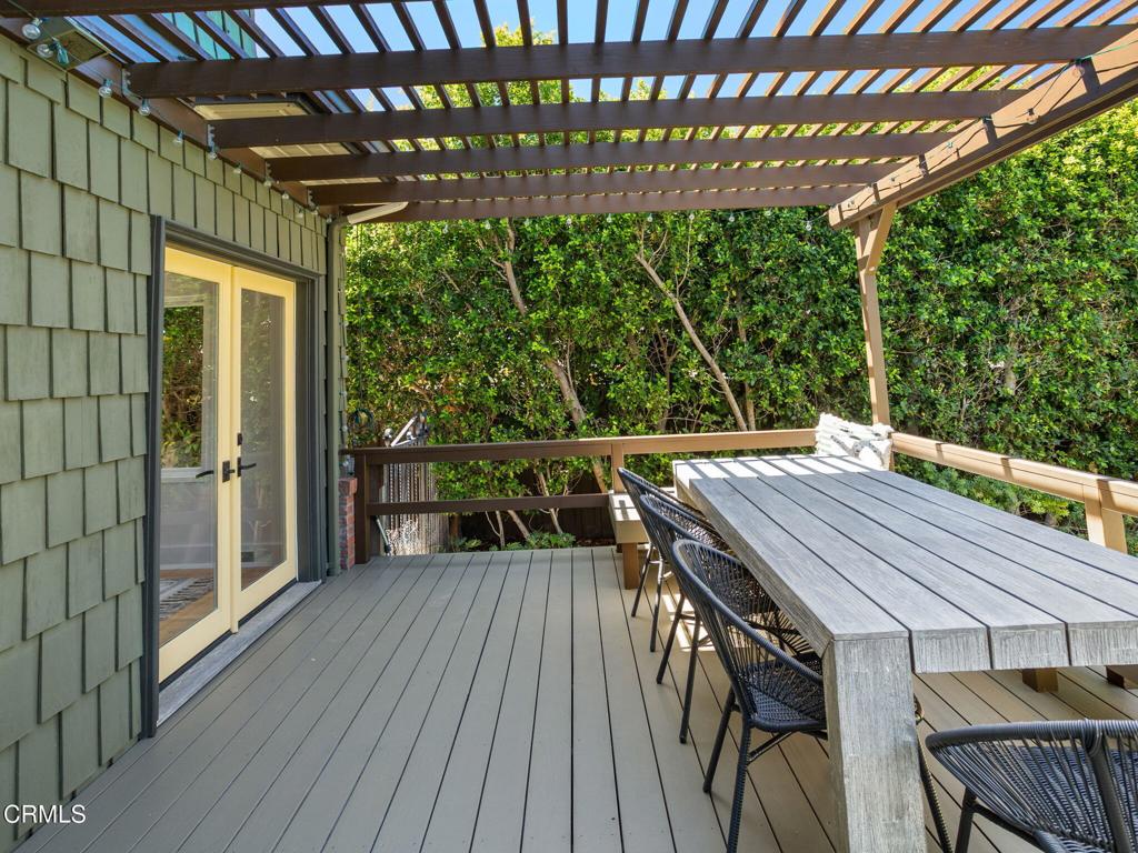 1327 Campbell Street