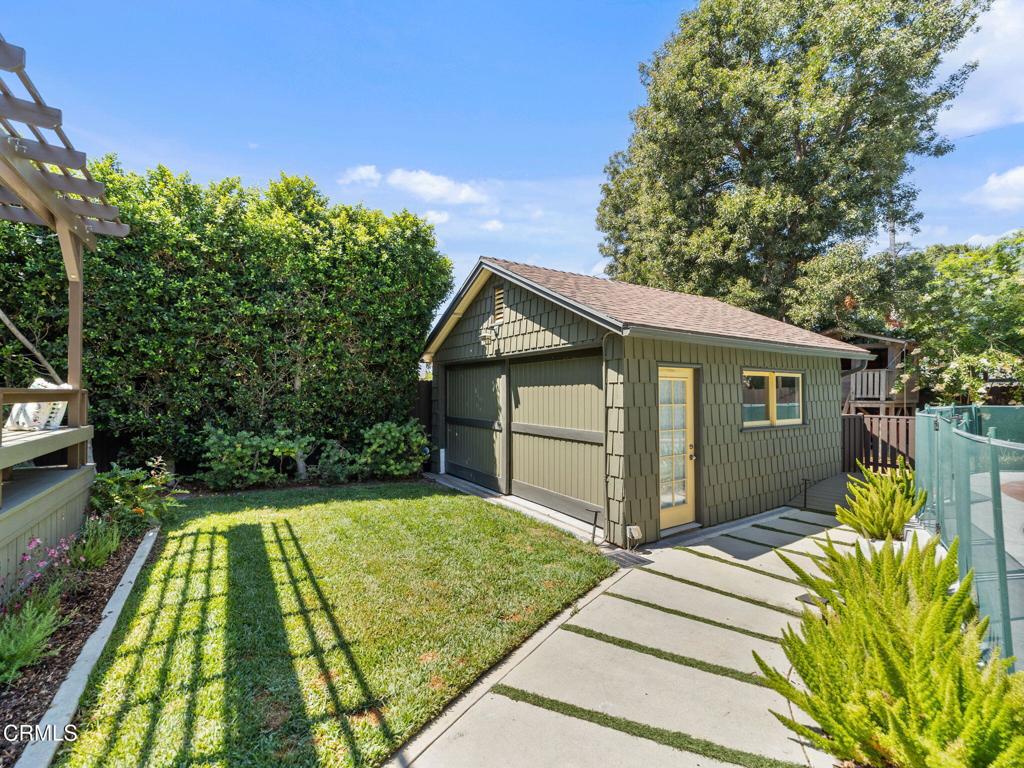 1327 Campbell Street