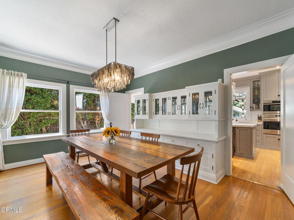 1327 Campbell Street