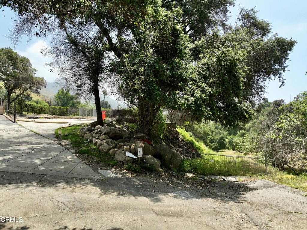 2880 Holliston Avenue