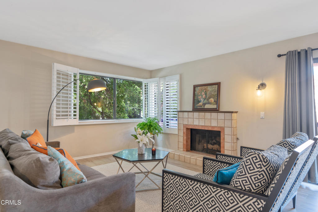 633 E California Boulevard 201