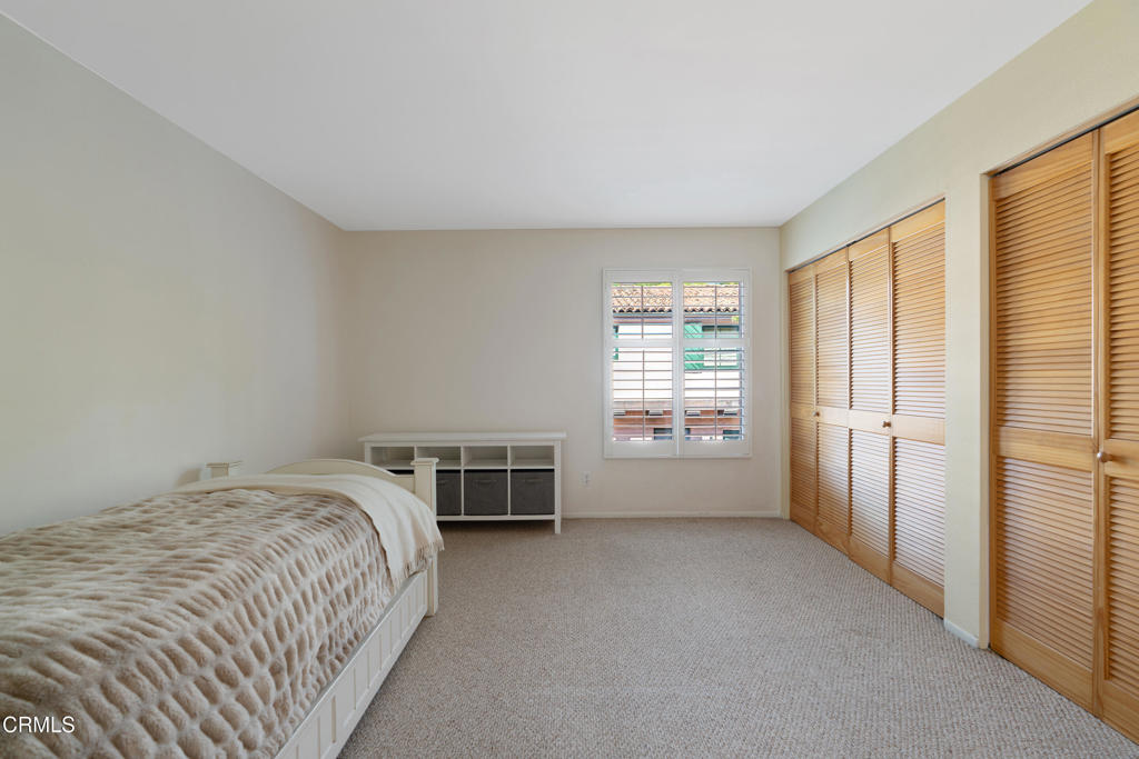 633 E California Boulevard 201