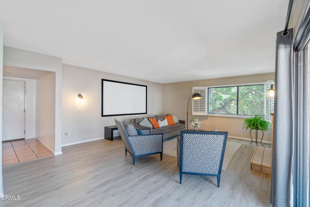 633 E California Boulevard 201