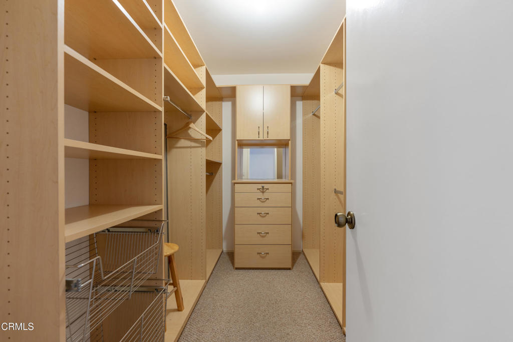 633 E California Boulevard 201