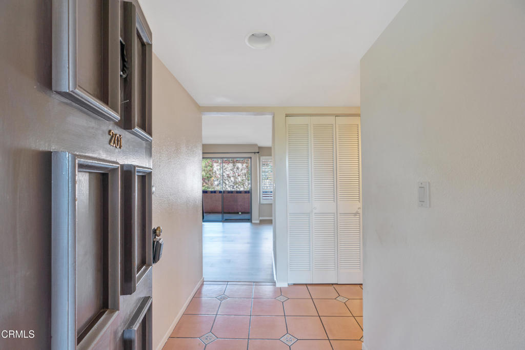 633 E California Boulevard 201