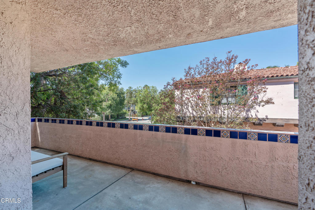 633 E California Boulevard 201