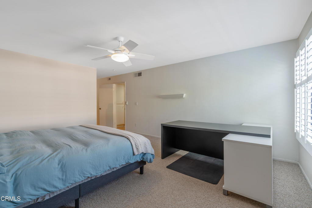 633 E California Boulevard 201