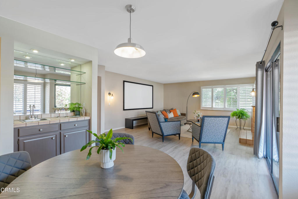 633 E California Boulevard 201