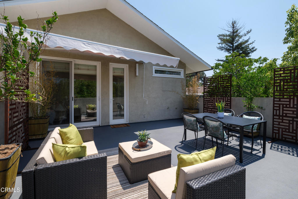 4531 El Camino Corto