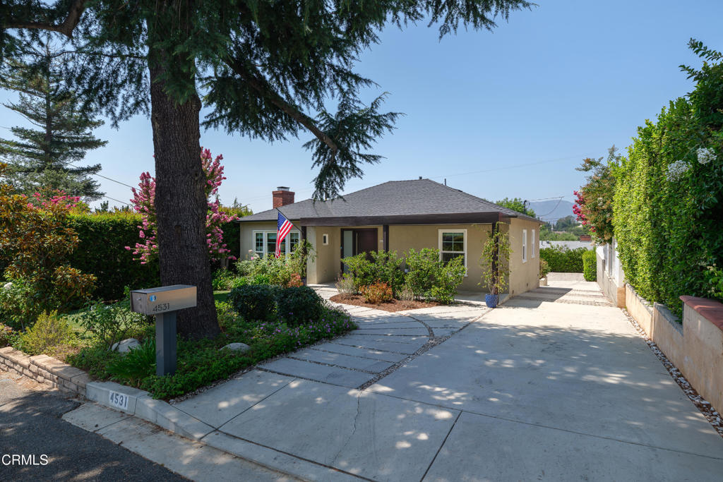 4531 El Camino Corto