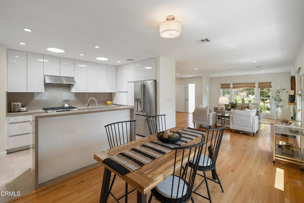 4531 El Camino Corto