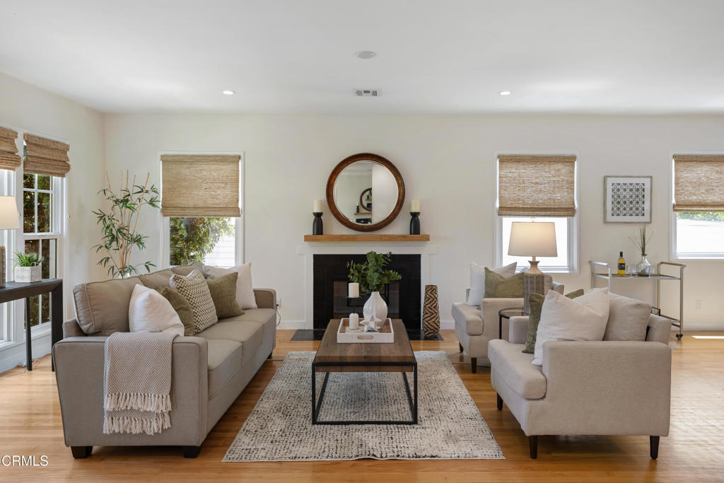 4531 El Camino Corto