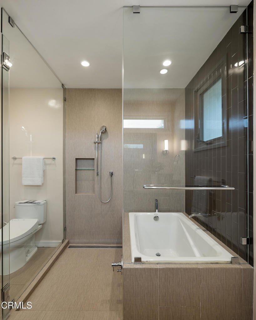 4531 El Camino Corto