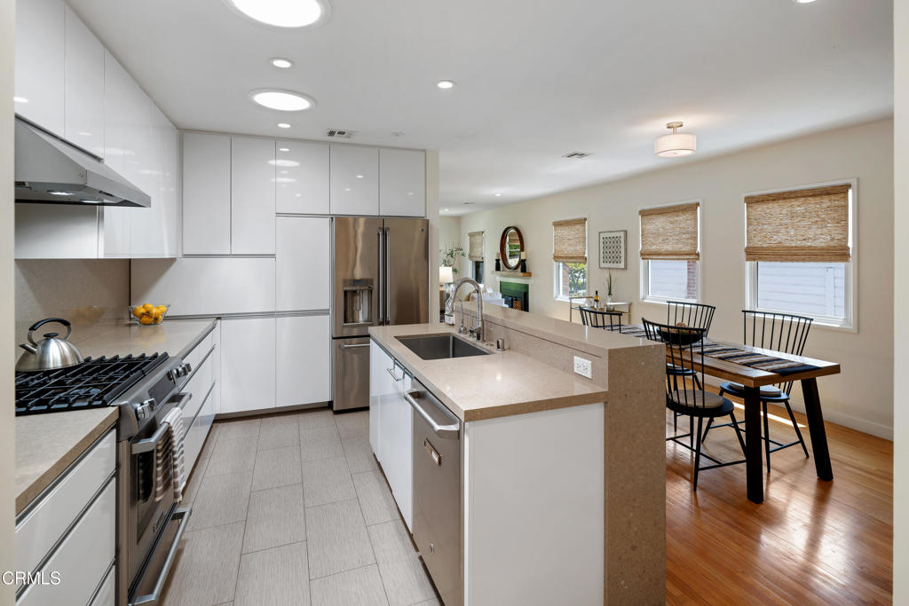 4531 El Camino Corto