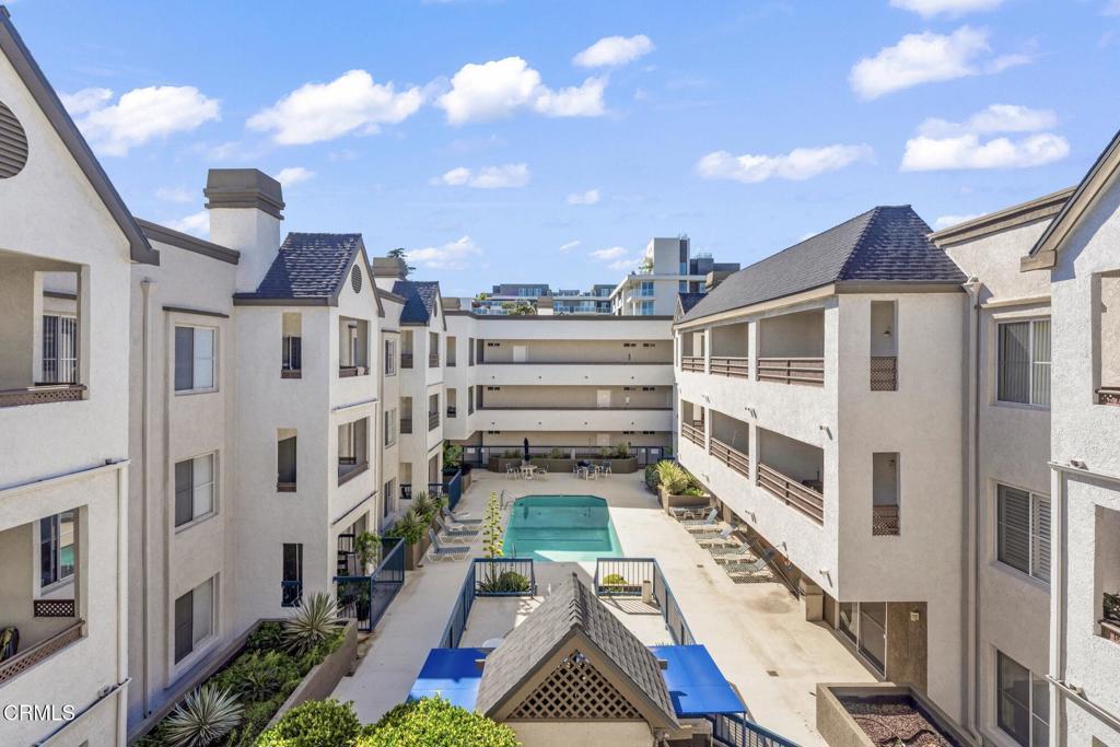 300 N El Molino Avenue 319