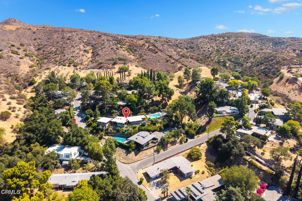 9728 Shadow Island Drive