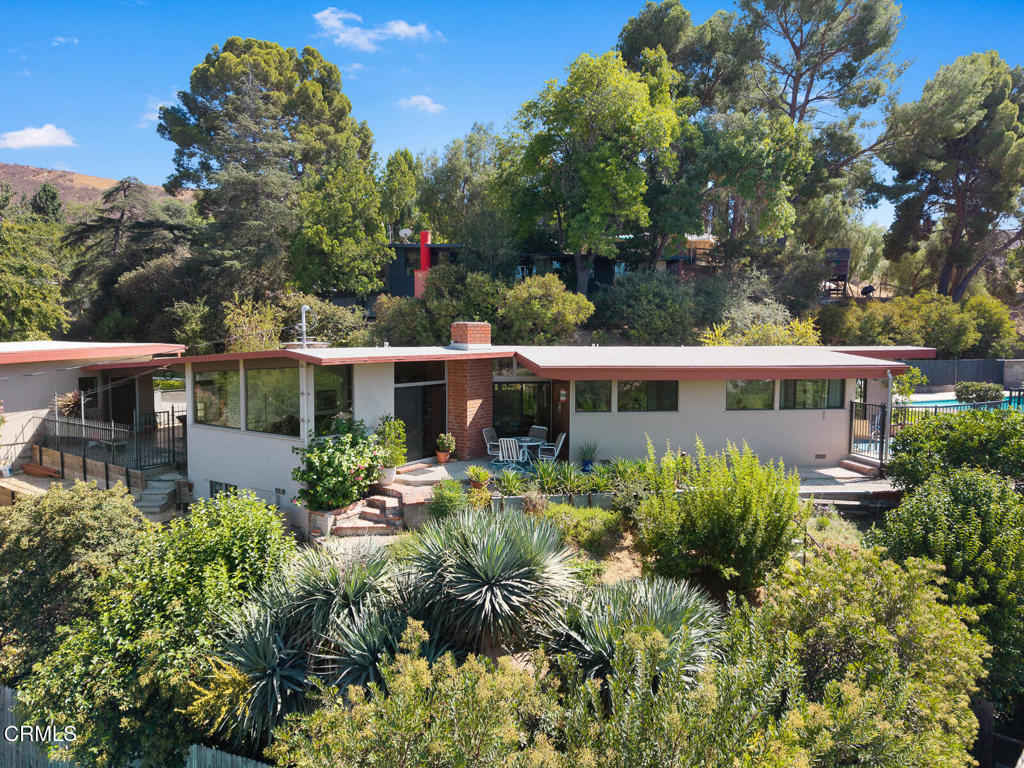 9728 Shadow Island Drive