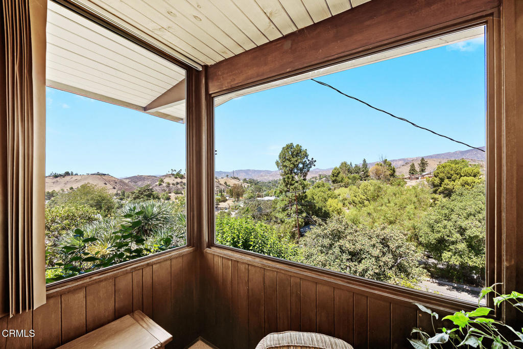 9728 Shadow Island Drive