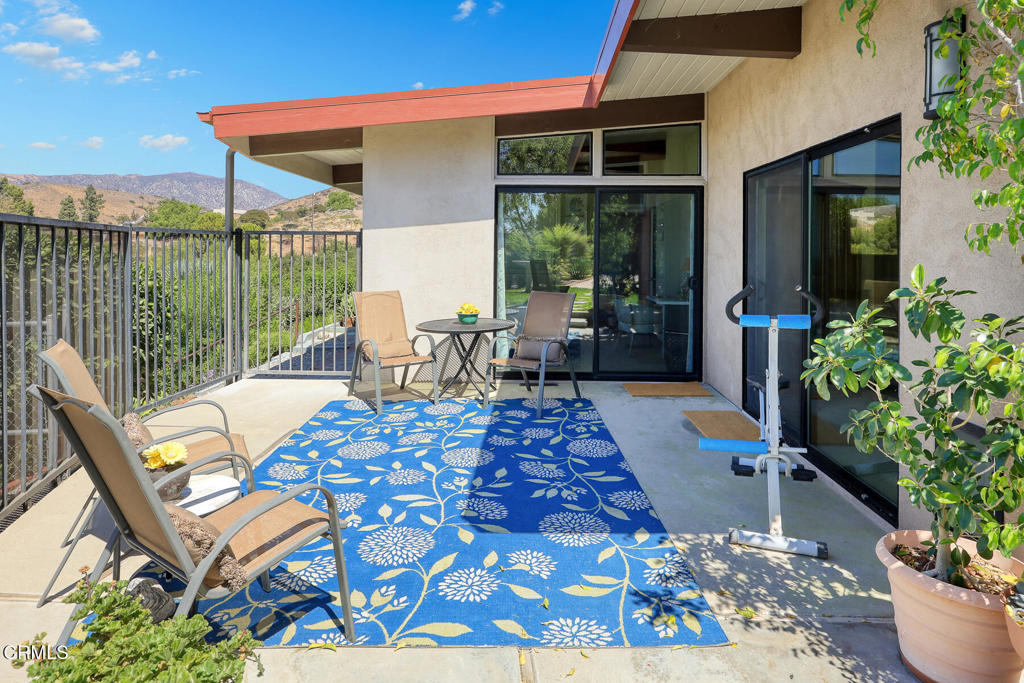 9728 Shadow Island Drive