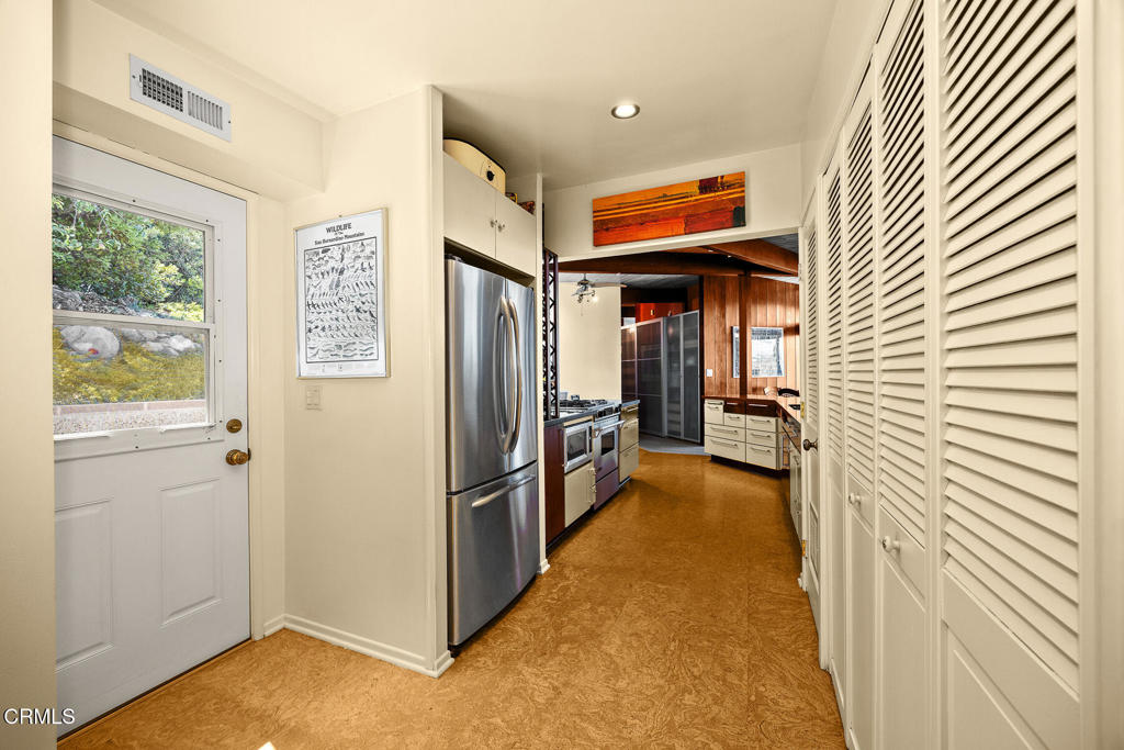 9728 Shadow Island Drive