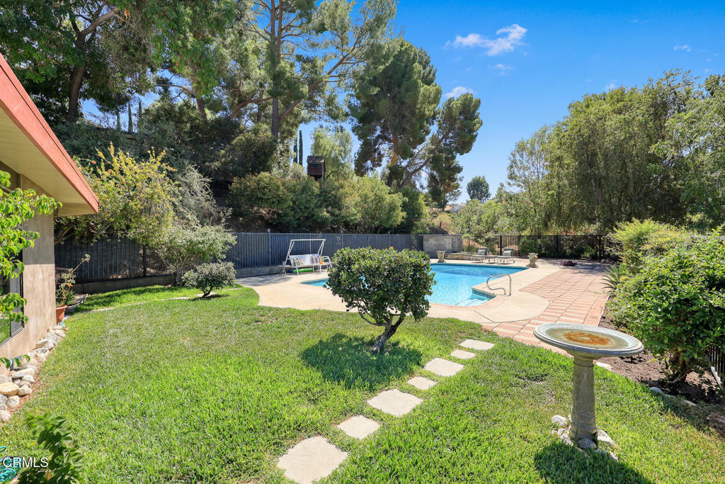 9728 Shadow Island Drive