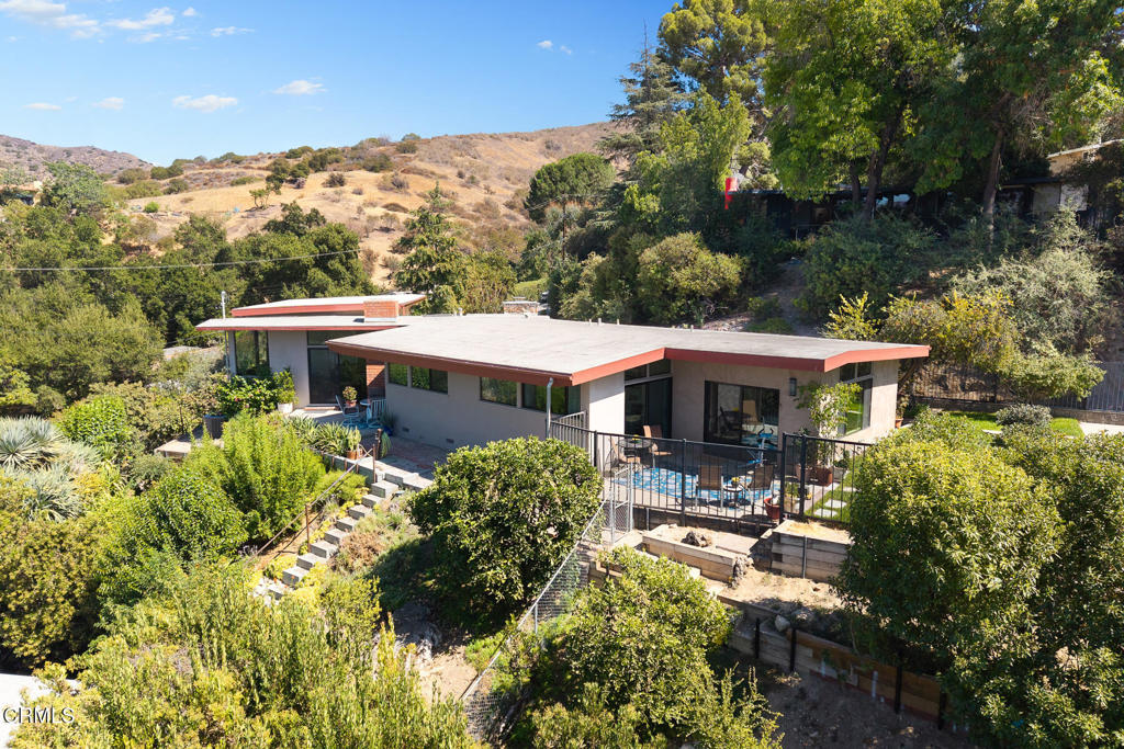 9728 Shadow Island Drive