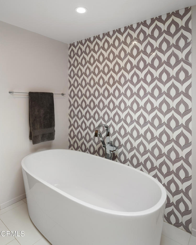 3351 Country Club Drive