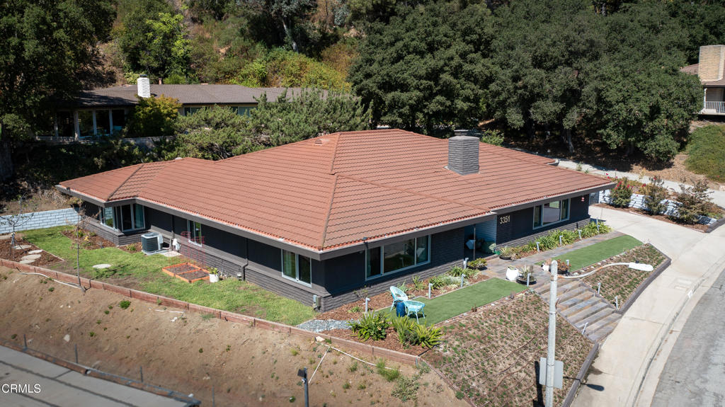 3351 Country Club Drive