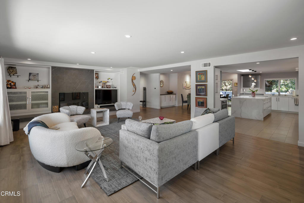 3351 Country Club Drive