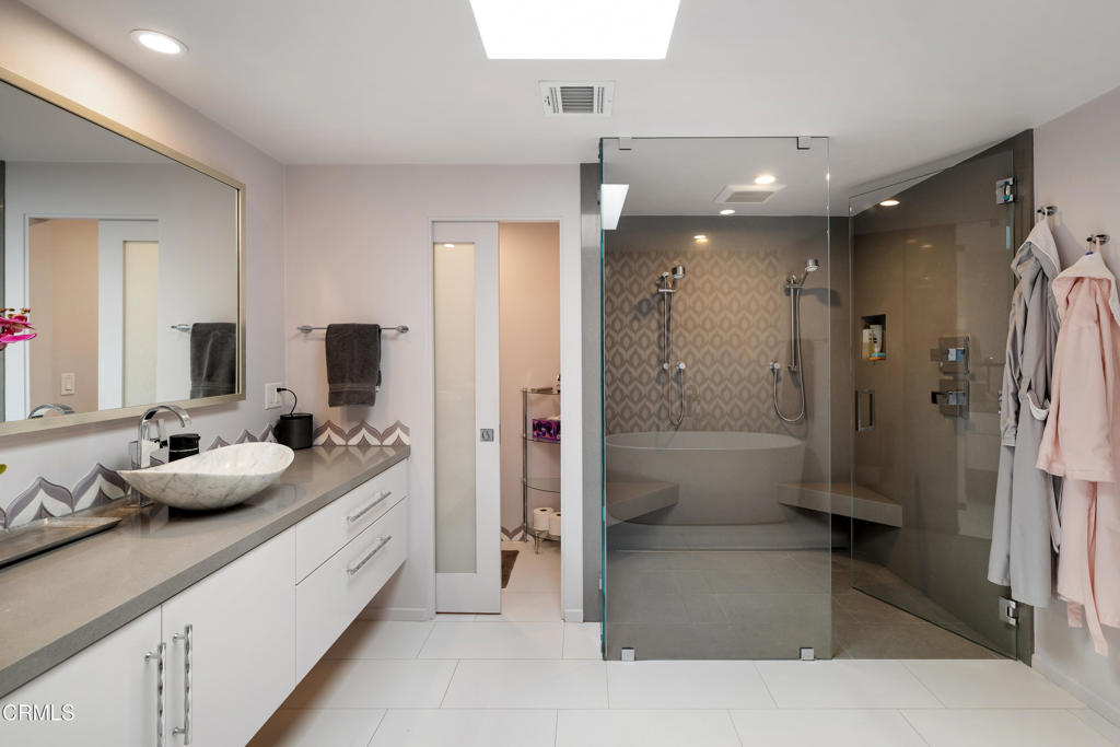 3351 Country Club Drive