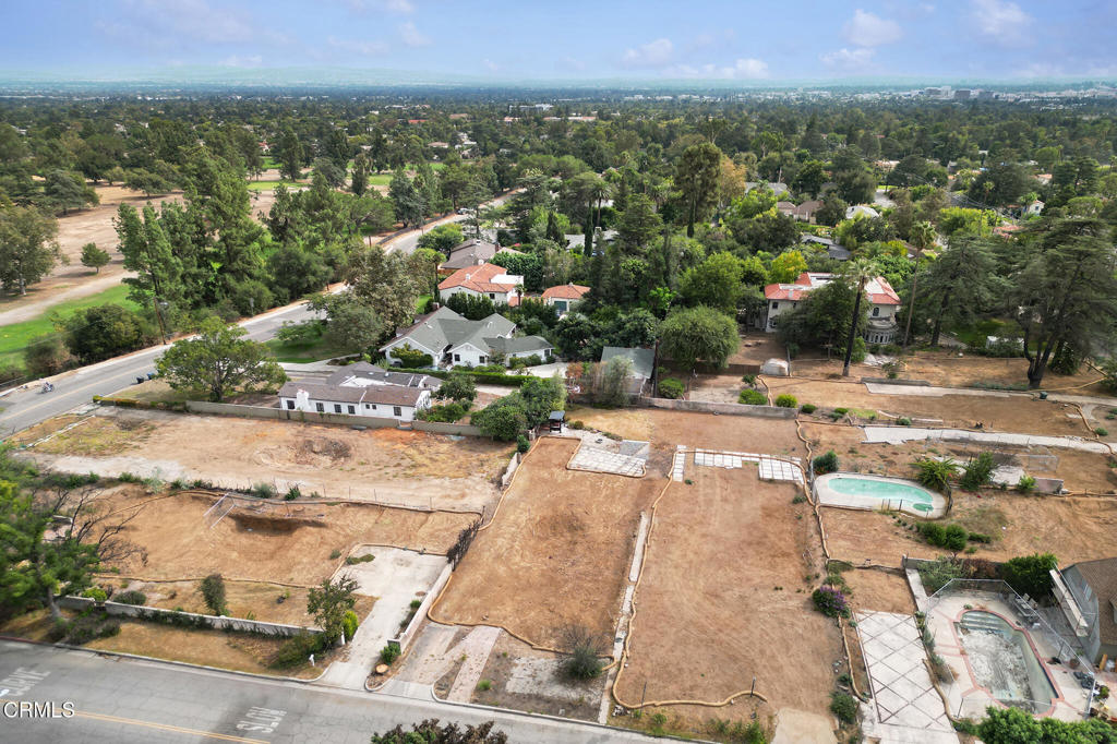 1370 E Calaveras Street