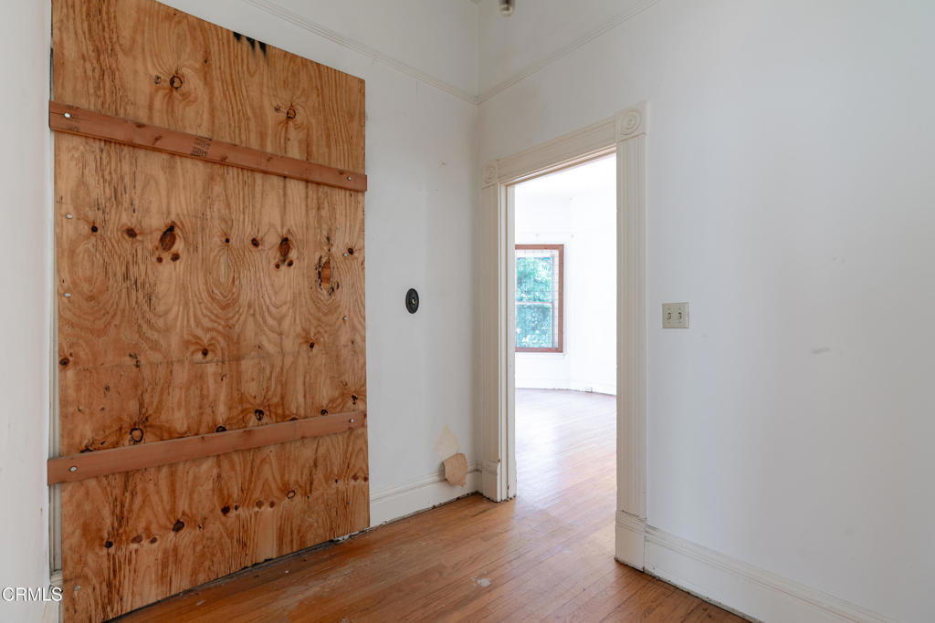 1200 Pasadena Avenue S