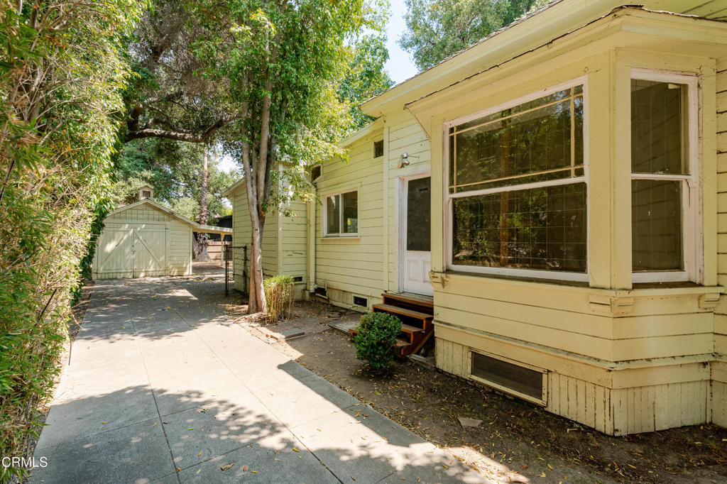 1200 Pasadena Avenue S